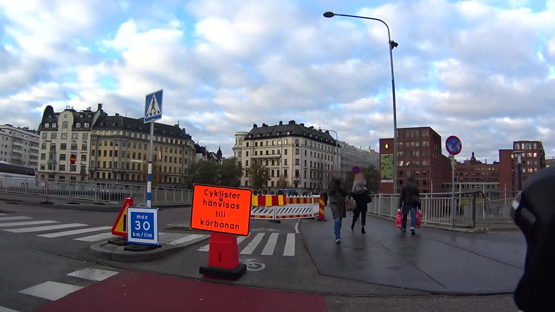 Omledningsskylt på Kungsbron, Stockholm