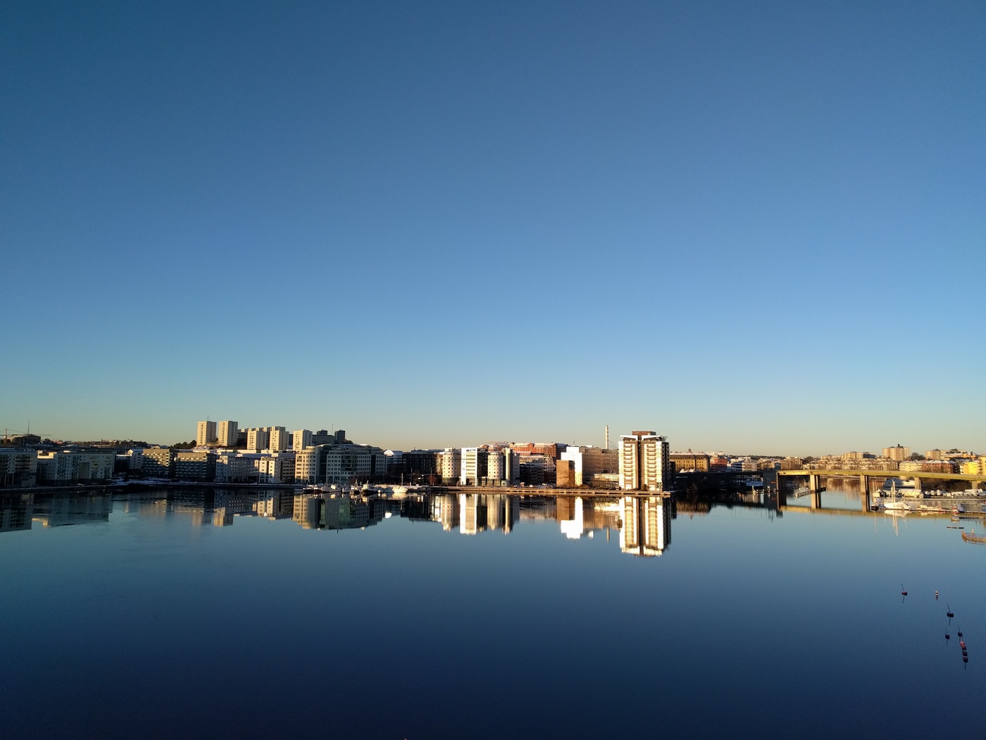 Vy från Årstabron mot Marievik / Liljeholmsbron
