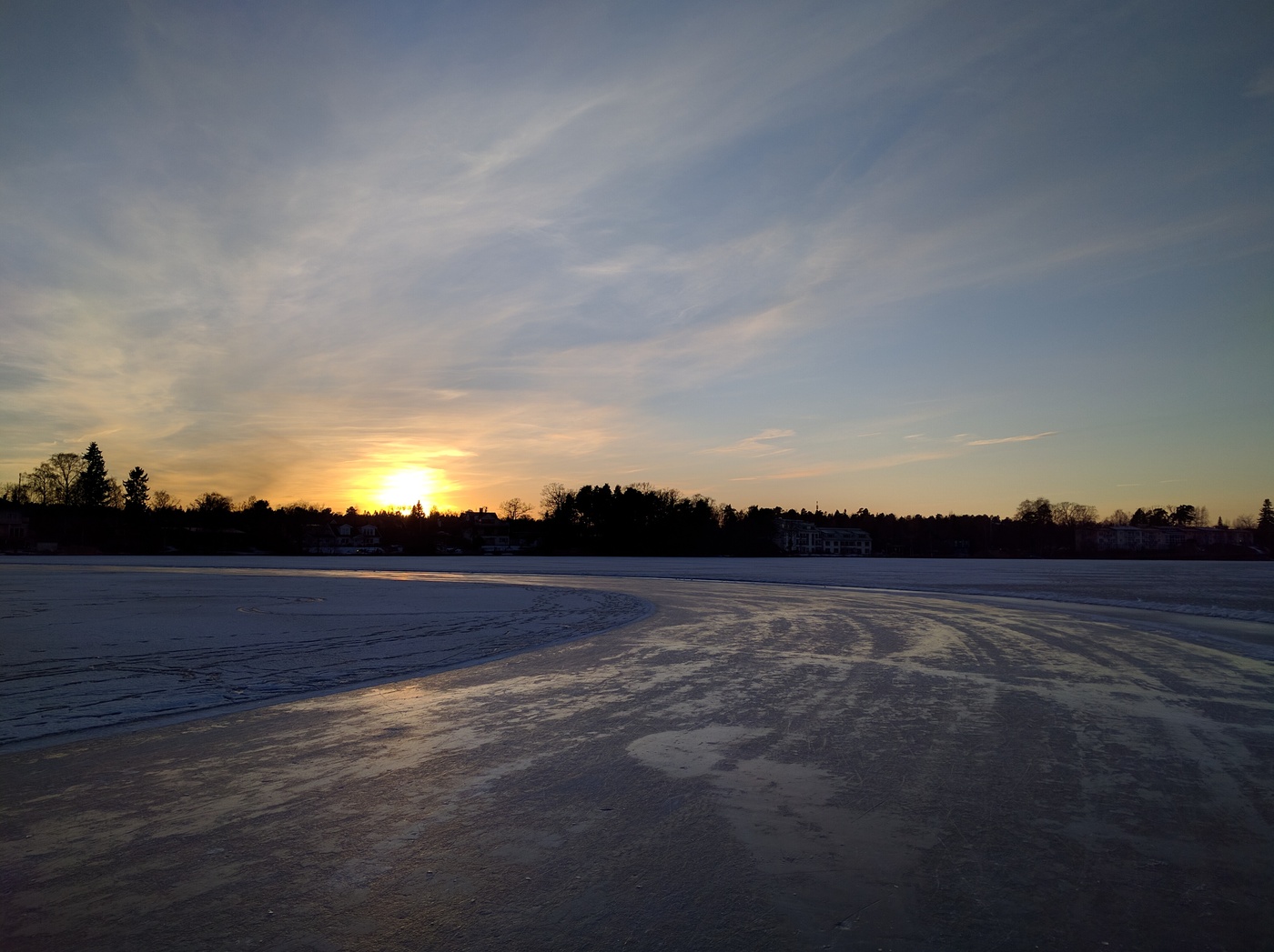 Långsjön två dagar senare. Solnedgång.