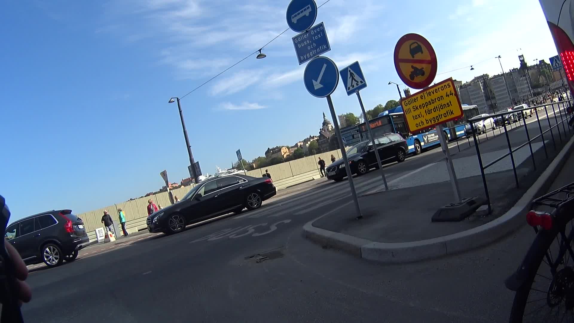 Närbild skylt, Skeppsbron
